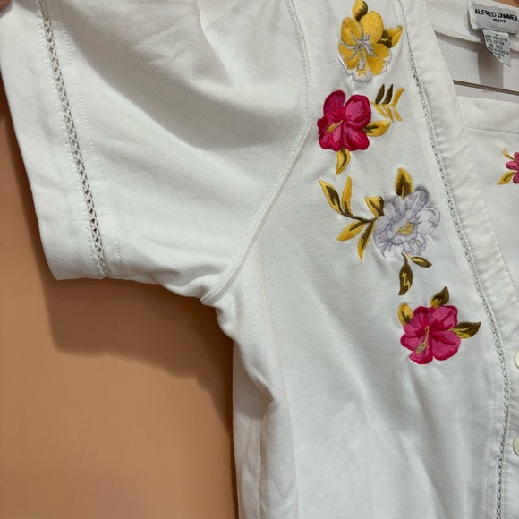 VINTAGE Alfred Dunner Embroidered Button Down T Shirt Petite Medium - Picture 6 of 13